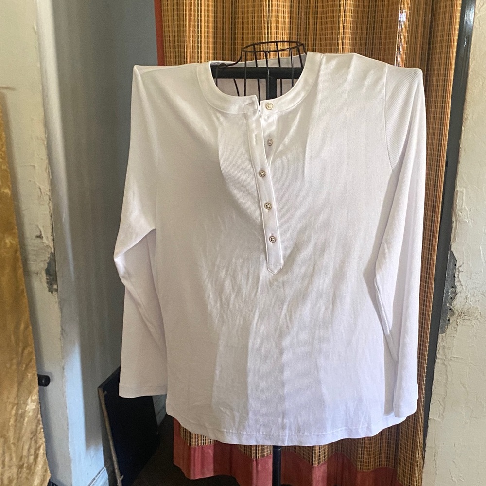 Time and Tru Classic White Tee